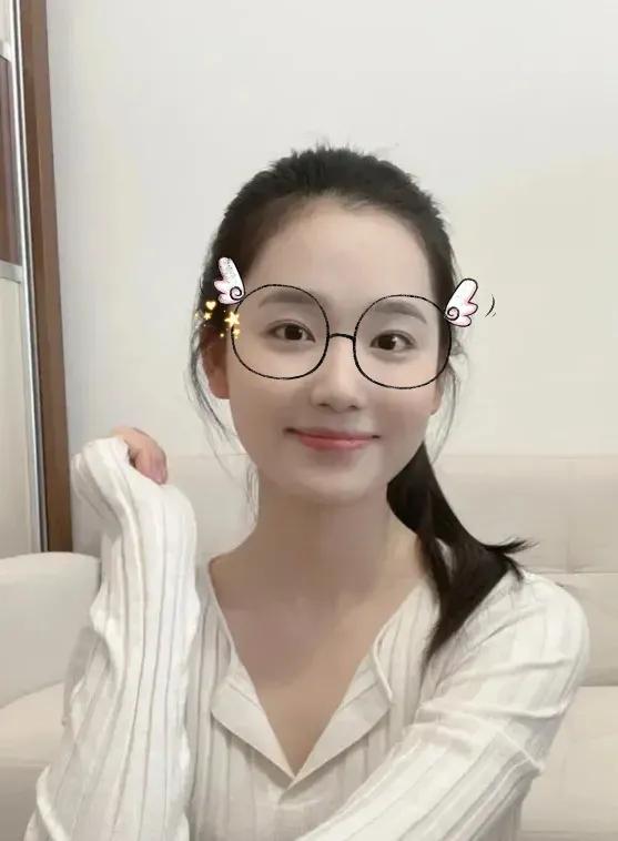 如果我們能夠在一起，我會告訴你一個新疆兵團好女孩兒的大學故事