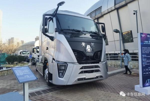 傳統與新能源通吃！中國重汽2022年58款主力產品搶先看