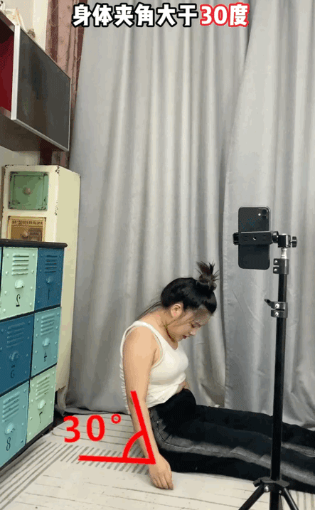 挑選不同版型的褲子,要注意哪些問題?這樣穿才能顯瘦顯腿長 挑選不同版型的褲子,要注意哪些問題?這樣穿才能顯瘦顯腿長