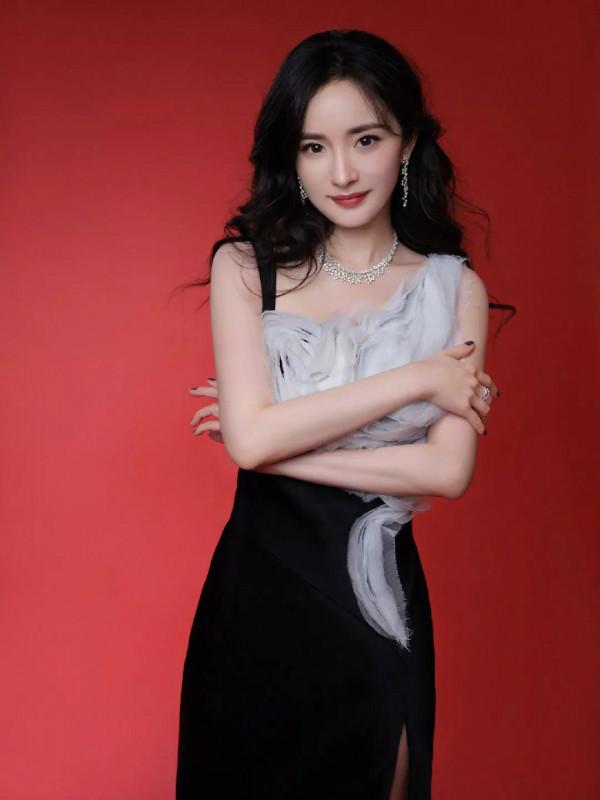 劉亦菲 劉詩詩 唐嫣 楊冪仙劍四美每一位都是傾國傾城 劉亦菲 劉詩詩 唐嫣 楊冪仙劍四美每一位都是傾國傾城