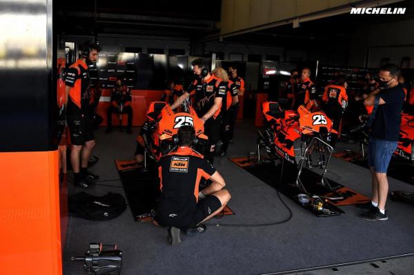 剪影：MotoGP 2021 西班牙季前測試（黑殼賽車篇）