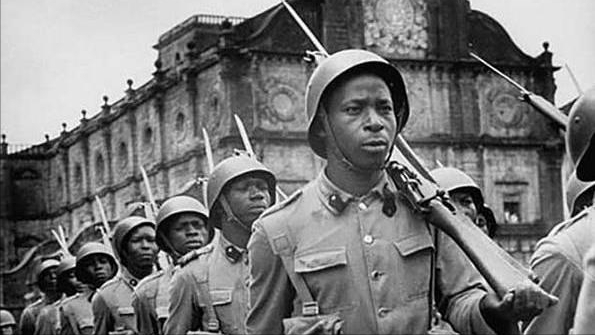 1952年葡兵公然炮擊拱北關閘，解放軍馬上還擊，葉劍英：賠款4億