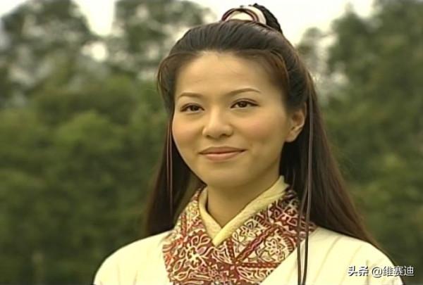 還好《尋秦記》的烏廷芳是萱萱，不然那無能聖母的人設會被噴死