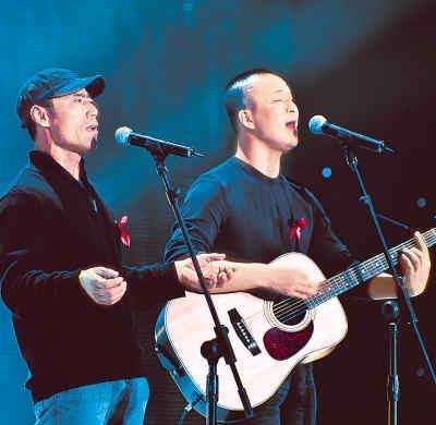 18個“曇花”明星巔峰PK，下坡路走成斷崖墜落，是倒黴還是太作？