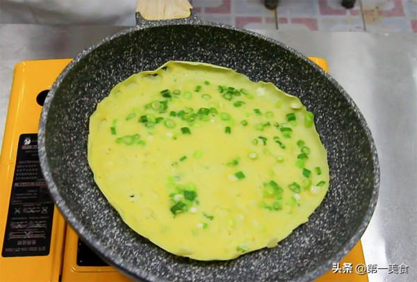 5道營養早餐餅,蔬菜、雞蛋都有,拌上面粉就能烙,十幾分鐘上桌 5道營養早餐餅,蔬菜、雞蛋都有,拌上面粉就能烙,十幾分鐘上桌