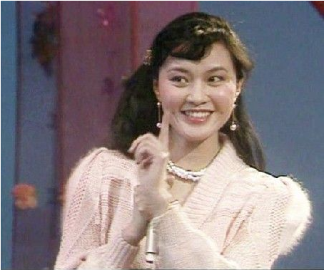 方舒：被屠洪剛拋棄後獨自撫養兩個女兒長大，生活有淚也有笑