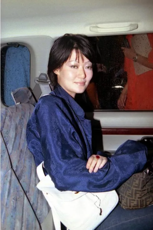 唏噓的陳寶蓮：29歲跳樓自殺，留下剛滿月兒子，至死愛著黃任中