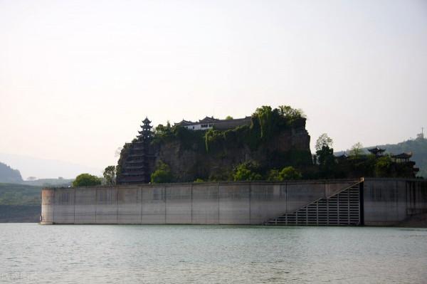 三峽遊 6 （遊記——石寶寨）