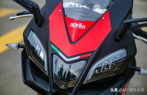 售價2.68萬，解讀阿普利亞GPR250R：純正賽道風格，動力強勁
