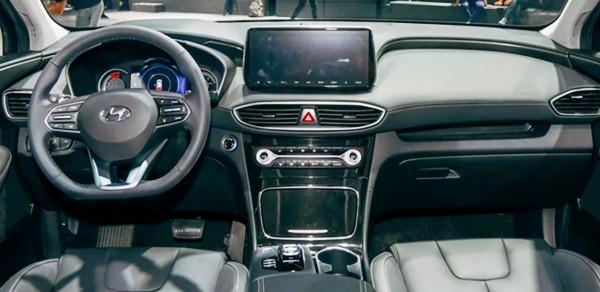 不該被“遺忘”的SUV勝達,入門即配2.0T,230匹馬力油耗8.2L 不該被“遺忘”的SUV勝達,入門即配2.0T,230匹馬力油耗8.2L