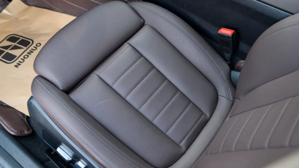 準新車況也能省10萬——二手寶馬325Li 首發版