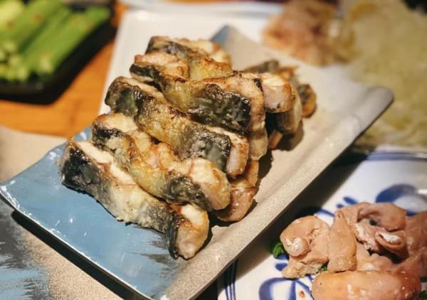 這些店隱藏得很深!但烤肉的味道在京城是一絕!評分不錯 這些店隱藏得很深!但烤肉的味道在京城是一絕!評分不錯