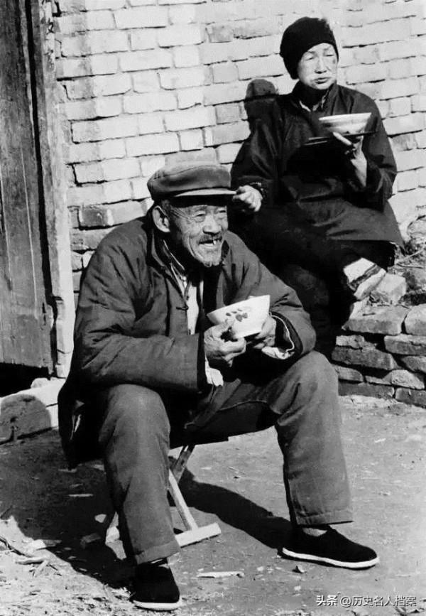 河南老漢收留日本傷兵，當兄弟供養47年，他回國後怎麼報答的？