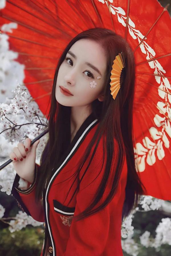 中國娛樂圈美女排行榜|超高畫質桌布大全,迪麗熱巴真的美絕了 中國娛樂圈美女排行榜|超高畫質桌布大全,迪麗熱巴真的美絕了