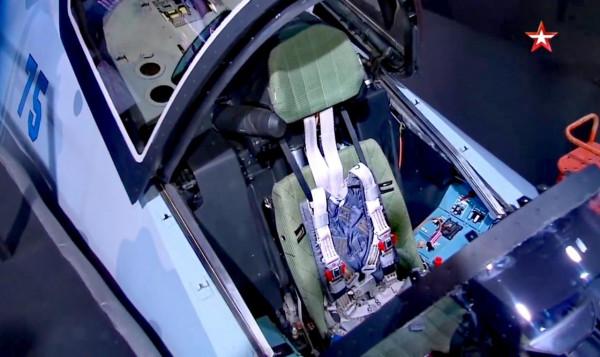 各種新鮮角度看個夠，俄羅斯輕型五代機又出一波高畫質圖，太帥了