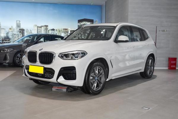 40萬級接近完美的SUV,2.0T配採埃孚8AT,最快6.8秒破百,寶馬X3 40萬級接近完美的SUV,2.0T配採埃孚8AT,最快6.8秒破百,寶馬X3