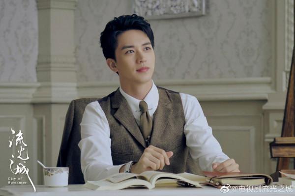 《流光之城》定檔1月20日 景甜許魏洲攜手演繹“雙強”交峰 《流光之城》定檔1月20日 景甜許魏洲攜手演繹“雙強”交峰