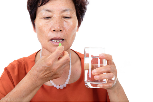 靶向治療，出現皮疹怎麼辦？中醫辛涼透疹，清熱解毒，止癢祛皮疹