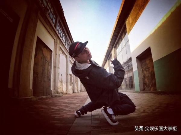 這就是街舞：KOD四屆冠軍再次陪跑，從世界頂尖舞者變背景解說員