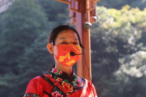 土家阿妹做遊船講解員10年,最想對遊客說:大美張家界,一直在等你 土家阿妹做遊船講解員10年,最想對遊客說:大美張家界,一直在等你