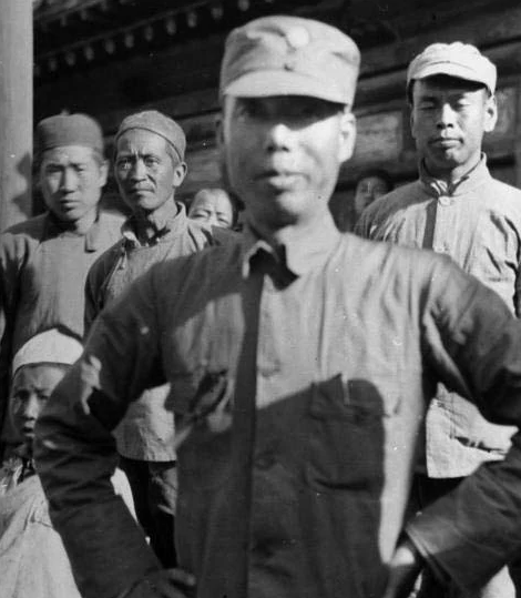 1944年閻錫山攻擊八路軍,毛主席邀請此人出面,續範亭:我反對你 1944年閻錫山攻擊八路軍,毛主席邀請此人出面,續範亭:我反對你