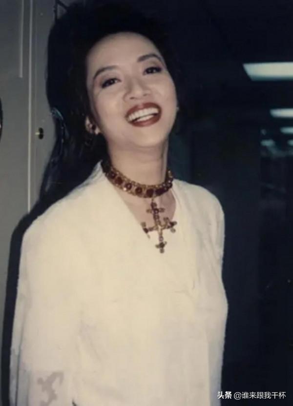 梅豔芳有多受寵，“三大詞匠”輪番填詞，去世後黃霑寫千字悼文