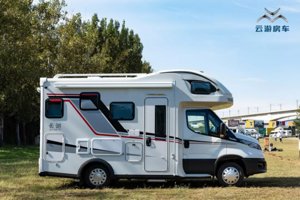 戴德雲遊雙拓展 進口依維柯底盤 高階配置 輕奢內飾 品質旅居