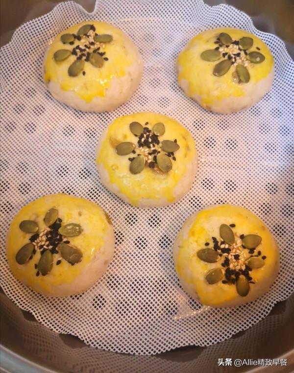 饅頭這樣做，鬆軟營養又飽腹，搭配非烤箱版烤雞、果蔬，真美味