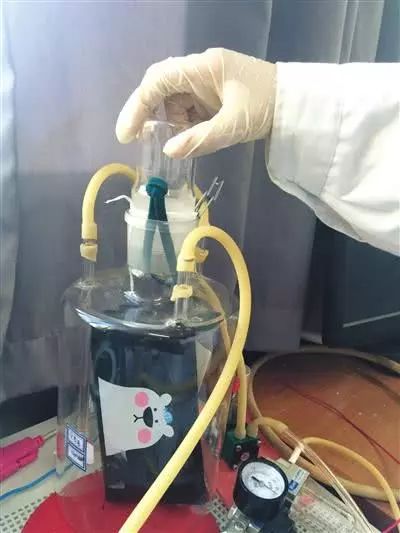 6歲男孩燒傷30%!學校門口這4種“奪命”文具,早就該曝光了 6歲男孩燒傷30%!學校門口這4種“奪命”文具,早就該曝光了