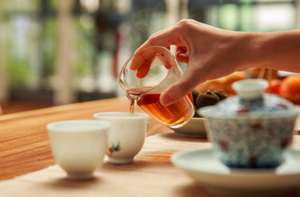 這3款茶價格親民，口感好，營養足。行家：不愛喝水人的救星