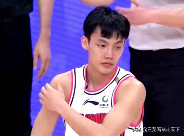 CBA &vert; 五大本土後衛組合，誰能殺進總決賽？