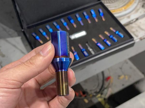 落地即改裝 新款寶馬3系二次升級效果分享