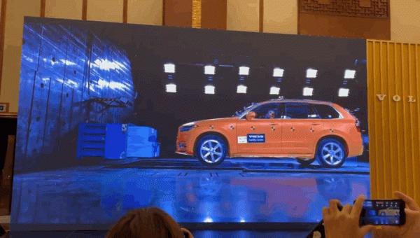 悶騷男繞不過的豪華車，全系升級改混動，試駕新款沃爾沃XC60