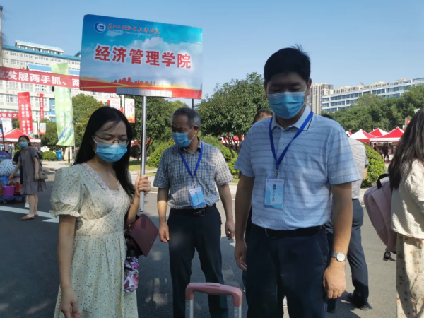 多圖直擊：長江工程職業技術學院2021開學、迎新現場…