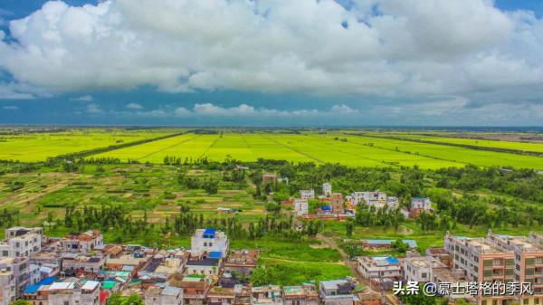 中國唯一地處熱帶的半島，氣候接近海口，溫暖不潮溼適合老人過冬