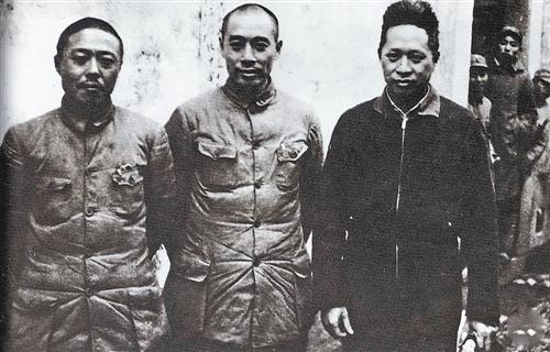 湘鄂贛游擊隊改編，與國民黨簽訂合作協議，遠在延安毛主席極不滿