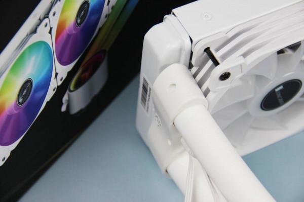 產品更新還真快,連水冷管都帶RGB光,炫彩機箱更添新裝 產品更新還真快,連水冷管都帶RGB光,炫彩機箱更添新裝