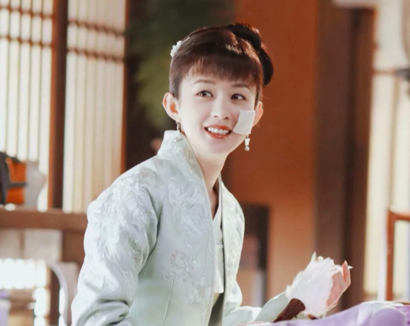 《星漢燦爛》破2億，網傳吳磊趙露思確定三搭，真成“小知否”？