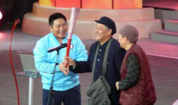 曾是本山傳媒副總,郭德綱見了得喊師叔,劉流為何甩下趙本山單幹 曾是本山傳媒副總,郭德綱見了得喊師叔,劉流為何甩下趙本山單幹