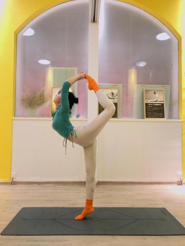 「瑜伽」現實社會中不斷教會我們：成長，面對，努力前行&hellip;