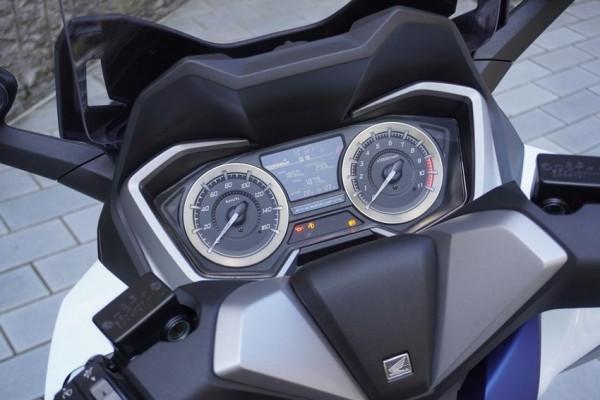 實測本田摩托車佛沙250 用來通勤到底行不行？