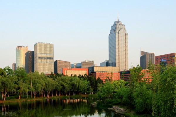 人均GDP無錫16.58萬元，寧波13.2萬元，為何無錫二線而寧波新一線