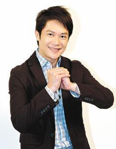 王燦:從反派專業戶到慈善家,48歲未婚帶四娃,有怎樣的故事? 王燦:從反派專業戶到慈善家,48歲未婚帶四娃,有怎樣的故事?