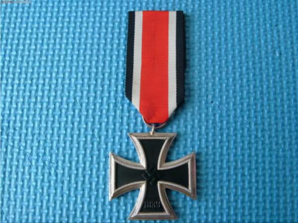 二戰時期,德國發放的鐵十字勳章,含金量有多高? 二戰時期,德國發放的鐵十字勳章,含金量有多高?