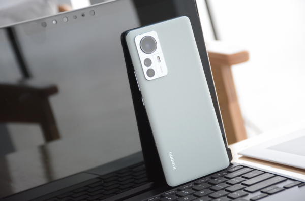 小米12Pro實拍來了！品質感提升明顯，這顏值確實可以