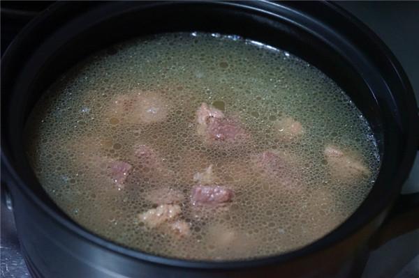 寒潮到,做燉菜,冬季特色之酸菜燉羊肉,有肉有湯,吃起來真香 寒潮到,做燉菜,冬季特色之酸菜燉羊肉,有肉有湯,吃起來真香