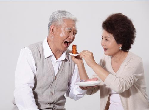 過了50歲，想要健康長壽，牢記：三勤、四戒、兩補充，建議收藏