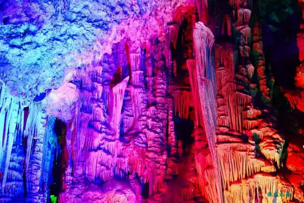 北國奇觀,西北一絕!光怪陸離的地下億年景象,險峻秀美的古道嶺 北國奇觀,西北一絕!光怪陸離的地下億年景象,險峻秀美的古道嶺