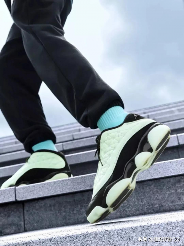 雙十一值得入手的高顏值球鞋,最便宜才幾百元 雙十一值得入手的高顏值球鞋,最便宜才幾百元