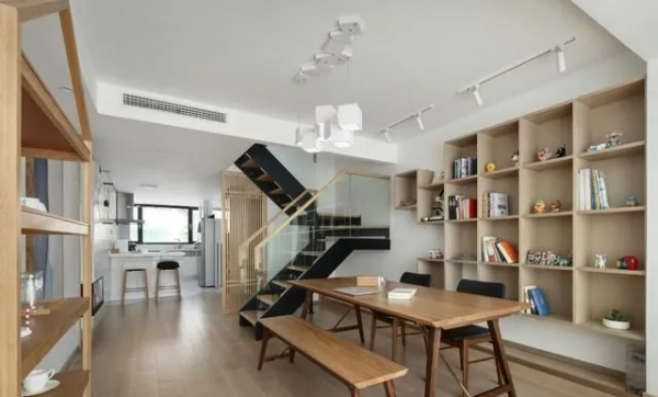 我後悔,沒早點把客廳改成書房 我後悔,沒早點把客廳改成書房